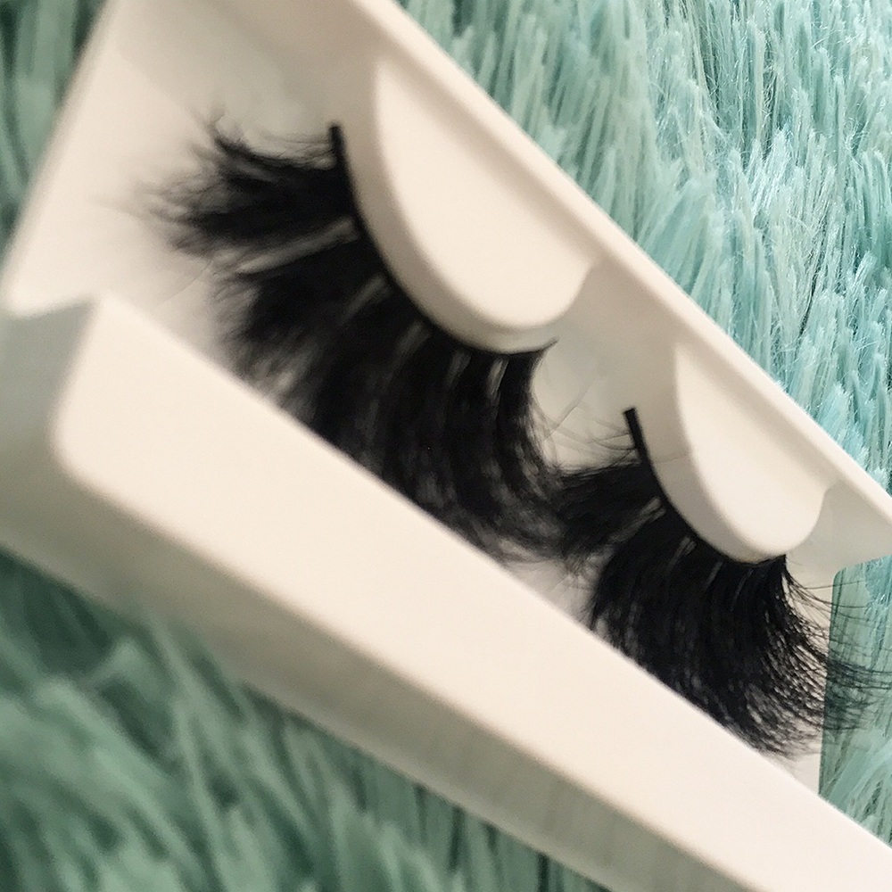 Eyelashes. - Picture 2 of 2